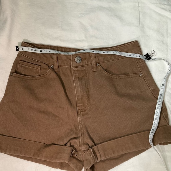 RSQ High Waist Tan Shorts - Picture 3 of 6